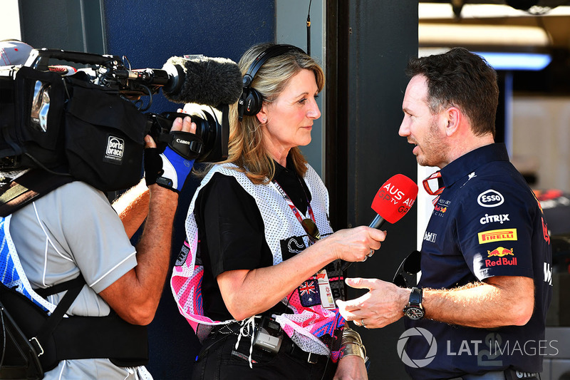 Louise Goodman, habla con Christian Horner, Red Bull Racing Team Principal