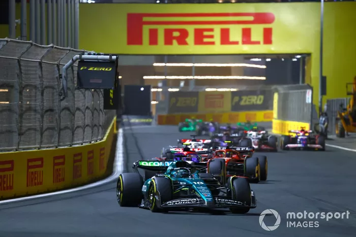 Lance Stroll, Aston Martin AMR24, Yuki Tsunoda, RB F1 Team VCARB 01, Oliver Bearman, Ferrari SF-24