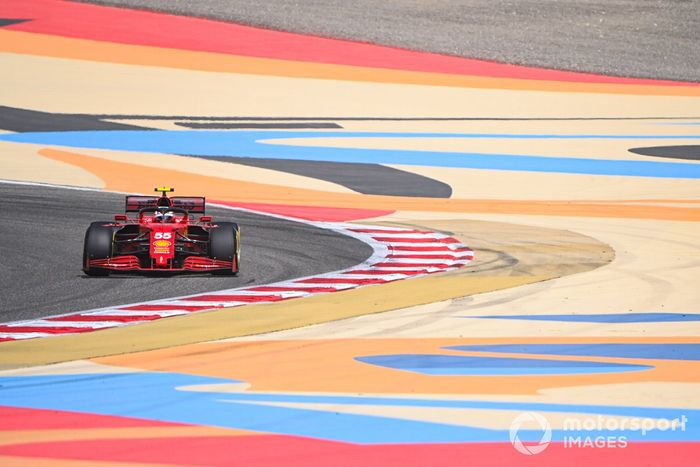 Carlos Sainz Jr., Ferrari SF21 