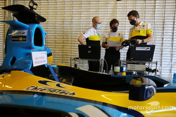 Fernando Alonso, Renault R25