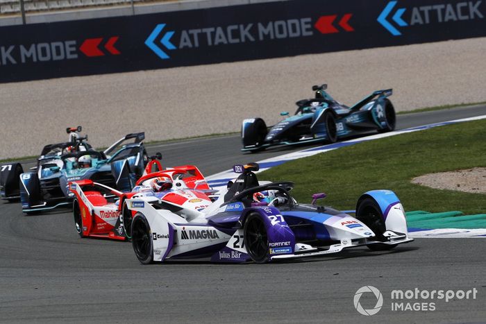 Salida: Jake Dennis, BMW i Andretti Motorsport, BMW iFE.21, Alex Lynn, Mahindra Racing, M7Electro, Oliver Turvey, NIO 333, NIO 333 001, Norman Nato, Venturi Racing, Silver Arrow 02, Tom Blomqvist, NIO 333, NIO 333 001