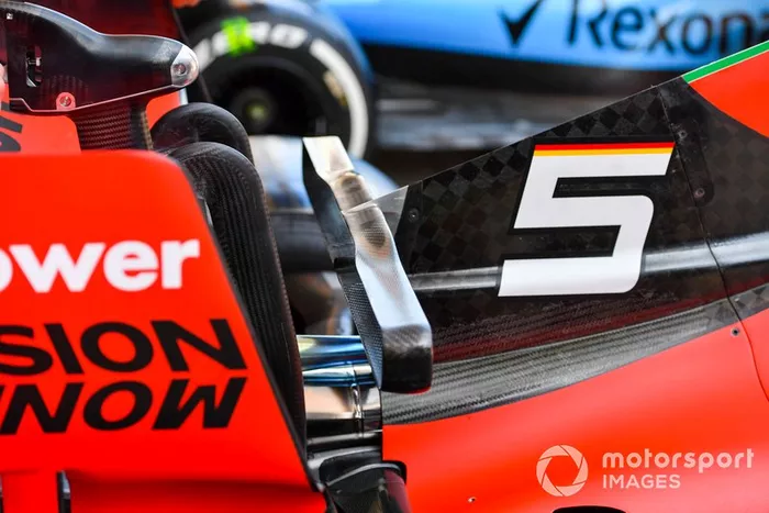 Ferrari SF90 rear wing