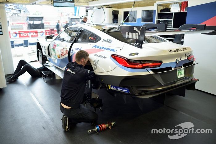 Preparação da BMW para as 24 horas de Le Mans