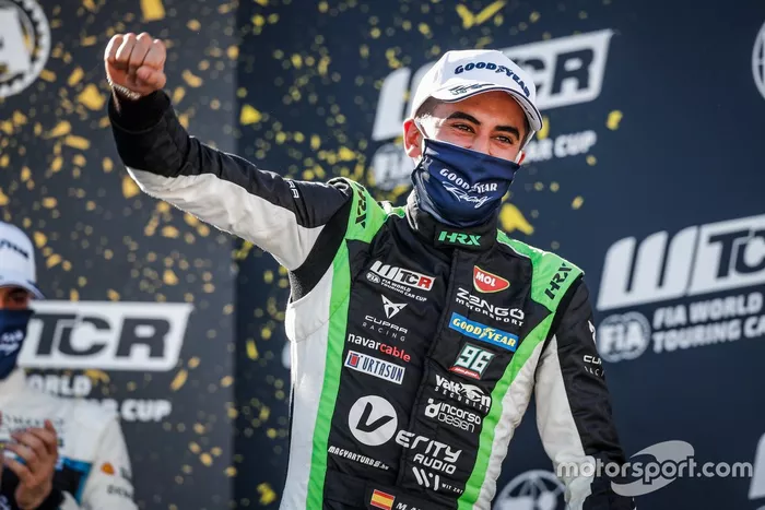 Ganador Mikel Azcona, Zengo Motorsport Services KFT CUPRA León Competición TCR