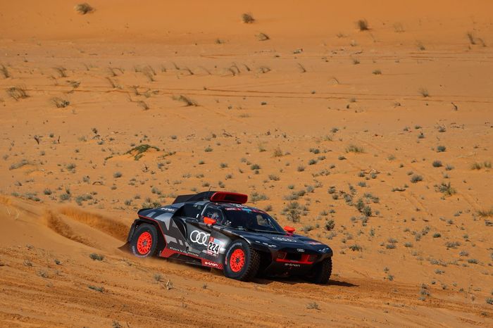 #224 Team Audi Sport Audi: Mattias Ekstrom, Emil Bergkvist