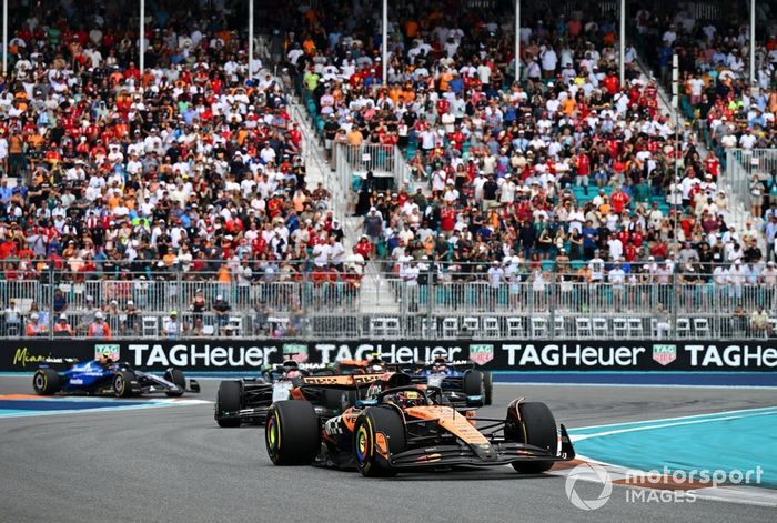 Oscar Piastri, McLaren, George Russell, Mercedes