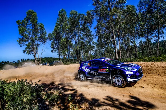 بيير لوي لوبيه، لوريس باسكود، فريق فورد فورد للراليات العالمية M-Sport فورد فييستا MkII