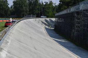 Old Monza banking 