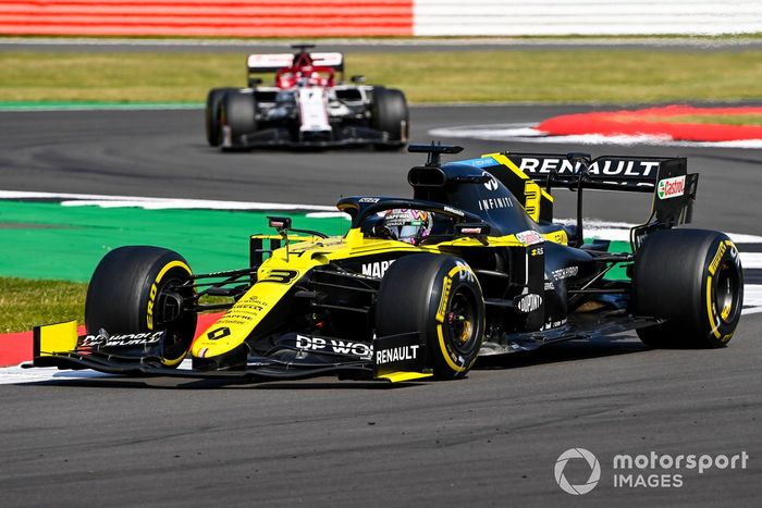 Daniel Ricciardo, Renault F1 Team R.S.20, Kimi Raikkonen, Alfa Romeo Racing C39