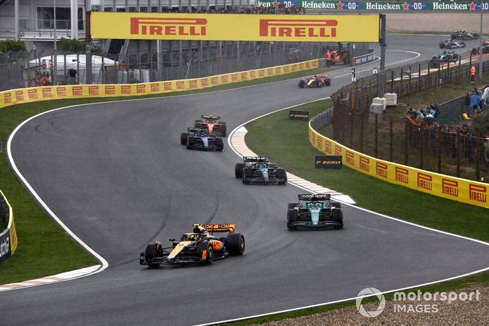 Lando Norris, McLaren MCL60, Fernando Alonso, Aston Martin AMR23, George Russell, Mercedes F1 W14, Alex Albon, Williams FW45
