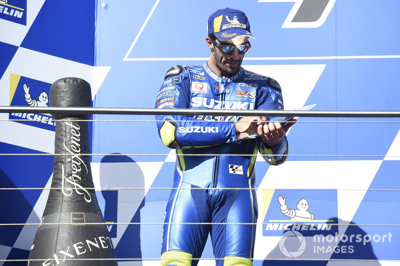 Подіум: друге місце Андреа Янноне, Team Suzuki MotoGP