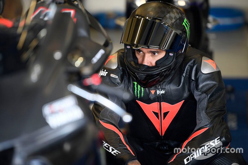 Льюіс Хемілтон випробовує Yamaha Superbike