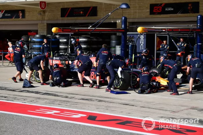 Austin: Alexander Albon (Red Bull)