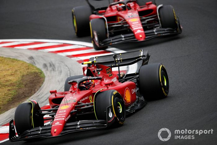Carlos Sainz, Ferrari F1-75, Charles Leclerc, Ferrari F1-75