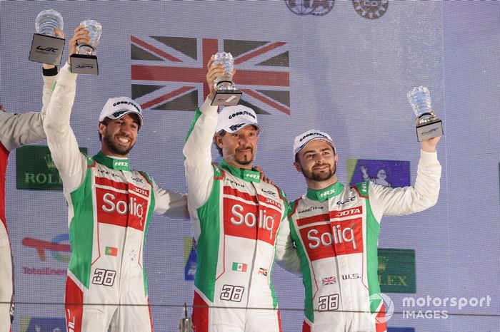 Podio P2: #38 Jota Oreca 07 - Gibson LMP2: Roberto González, Antonio Félix Da Costa, William Stevens 