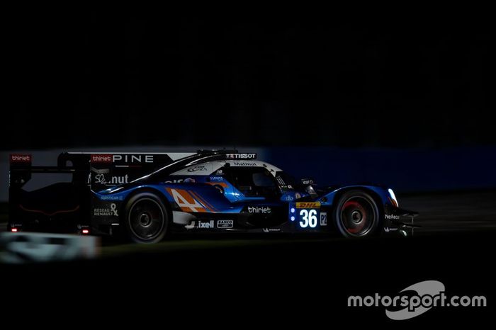 #36 Signatech Alpine Matmut Alpine A470: Nicolas Lapierre, Andre Negrao, Pierre Thiriet