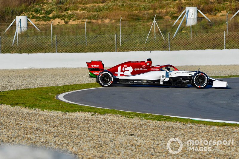Kimi Raikkonen, Alfa Romeo Racing C38, en tête-à-queue
