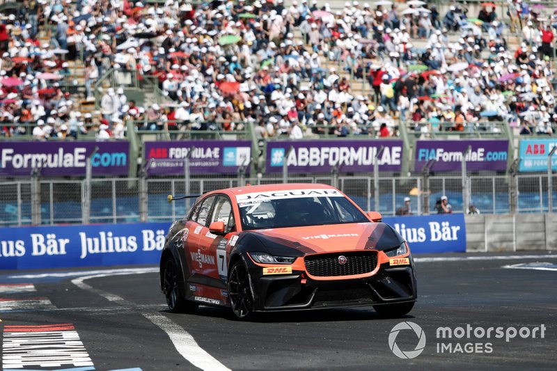 Célia Martin, Viessman Jaguar eTROPHY Team Germany