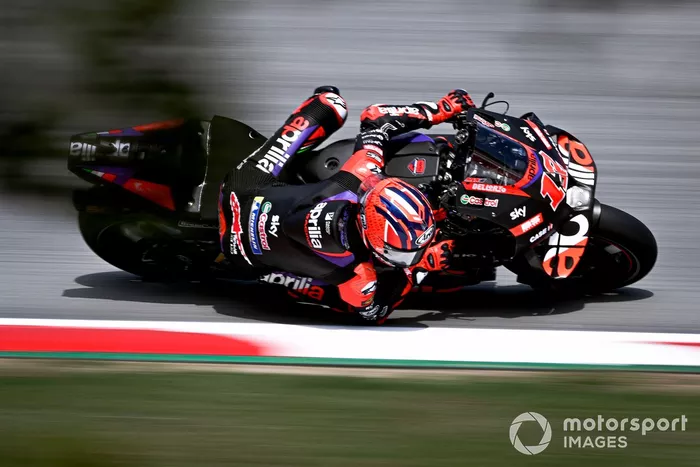Maverick Vinales, Aprilia Racing Team