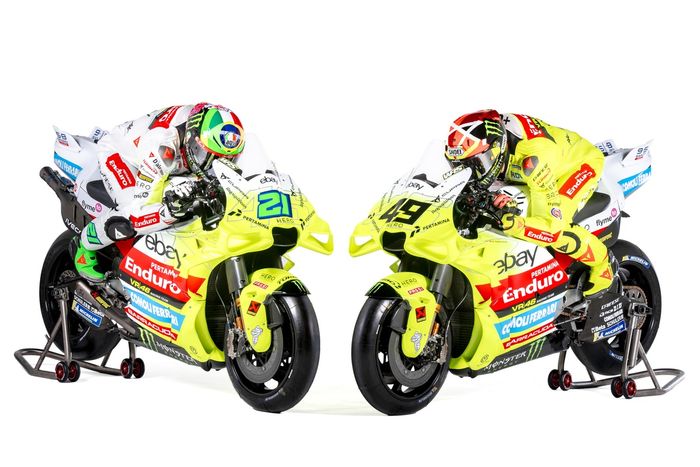 VR46、モルビデリ加入の2025年新カラーリング発表。ロッシの「46