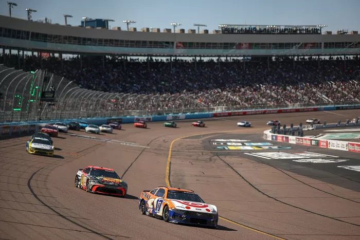 Chris Buescher, Roush Fenway Keselowski Racing Ford, Chase Briscoe, Joe Gibbs Racing Toyota