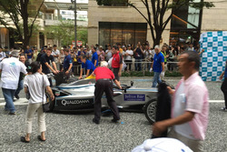 La Spark-Renault SRT_01E per le strade di Tokyo