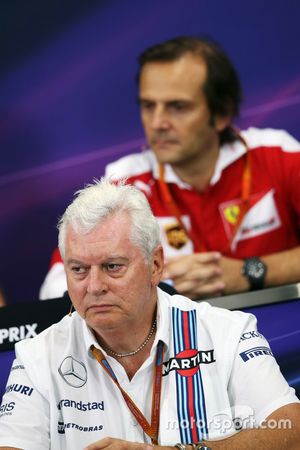 Pat Symonds, Williams director técnico en la Conferencia de prensa FIA