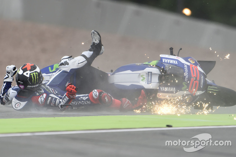 Sturz: Jorge Lorenzo, Yamaha Factory Racing