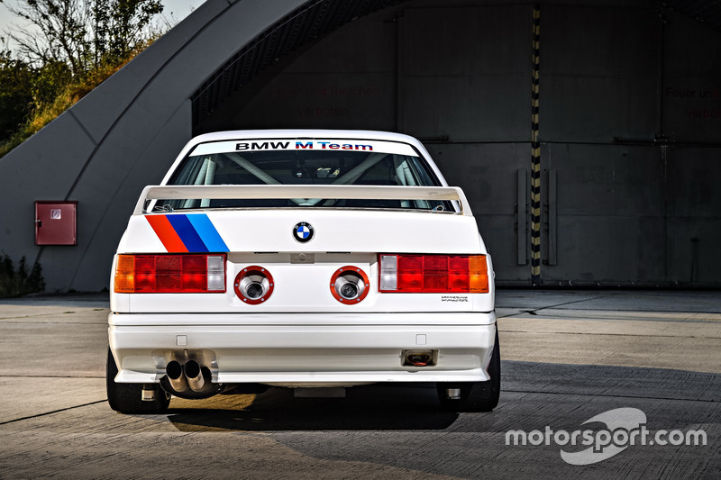 BMW M3 DTM E30