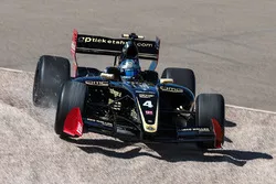 Roy Nissany, Lotus sort de piste