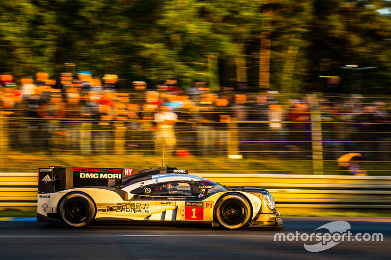 #1 Porsche Team Porsche 919 Hybrid: Timo Bernhard, Mark Webber, Brendon Hartley