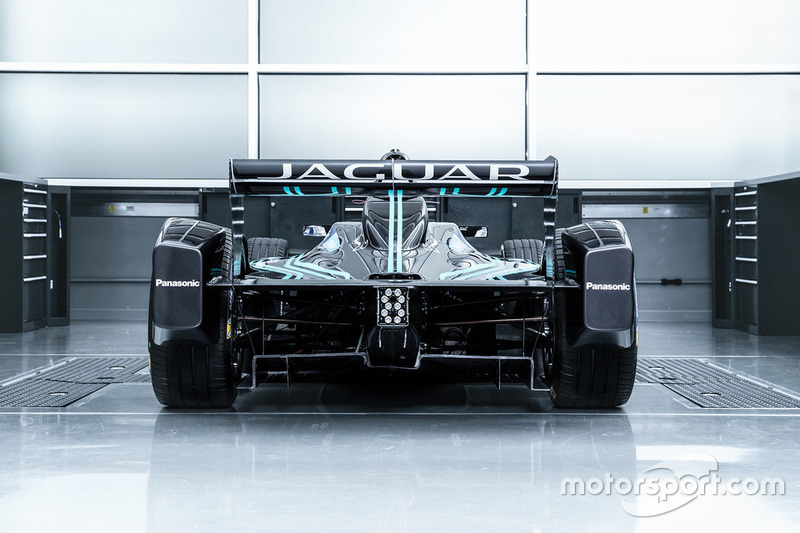 Jaguar I-type 2017