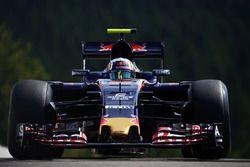 Carlos Sainz Jr., Scuderia Toro Rosso STR11