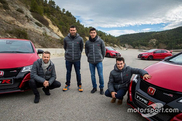 Marc Márquez, Dani Pedrosa, Toni Bou y Tiago Monteiro con el Honda TypeR