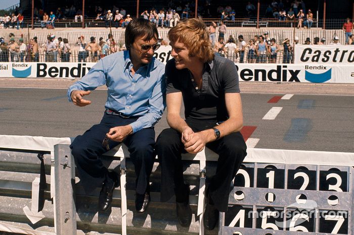 Bernie Ecclestone, dueño de Brabham team con Max Mosley, March Engineering team manager
