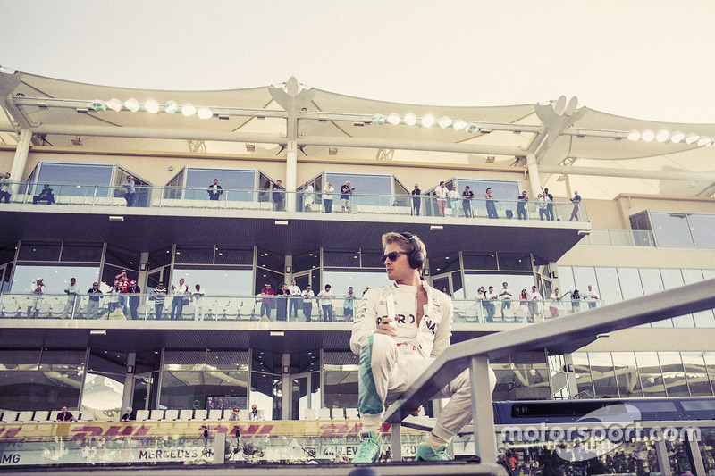 Nico Rosberg, Mercedes AMG F1, 2016 World Championship Victory Behind-the-Scenes