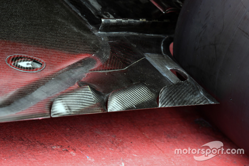 Ferrari SF70H floor detail