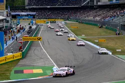 Start formation lap