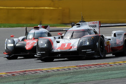 #1 Porsche Team, Porsche 919 Hybrid: Neel Jani, Andre Lotterer, Nick Tandy; #7 Toyota Gazoo Racing,