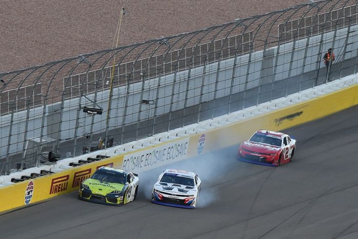 Aric Almirola, Joe Gibbs Racing Toyota; Connor Zilisch, JR Motorsports Chevrolet