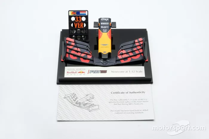 Amalgam RB15 neus schaal 1:12, Max Verstappen