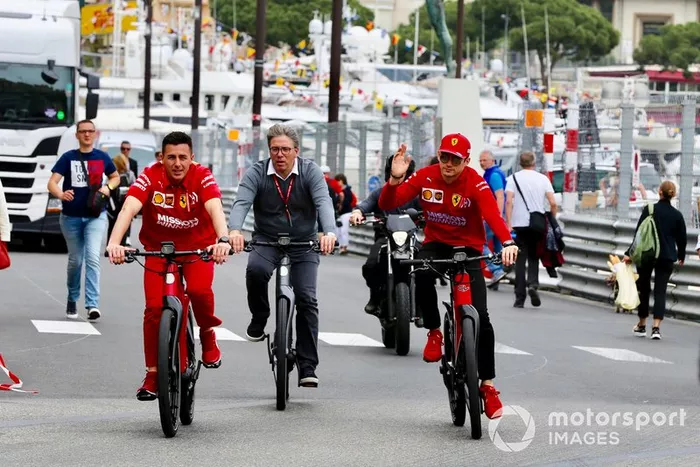Charles Leclerc, Ferrari su una bici