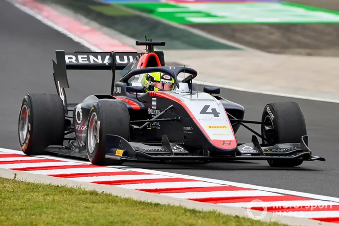 Max Fewtrell, Hitech Grand Prix
