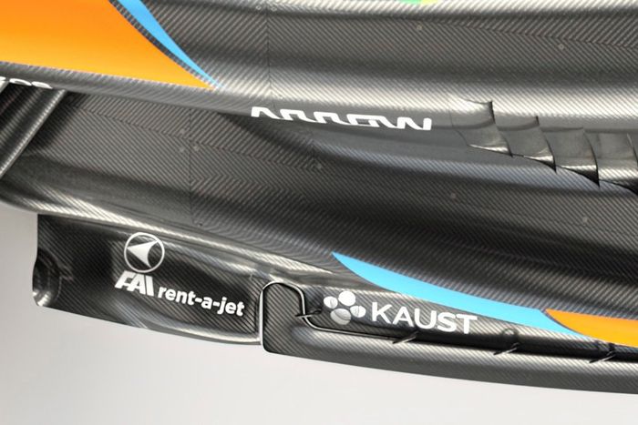 McLaren MCL60, detalle piso