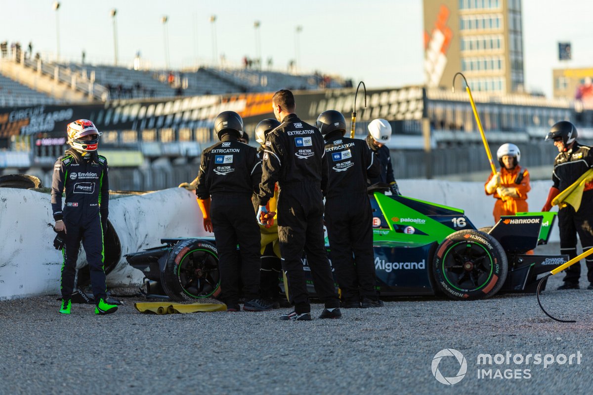 Buemi's switch to Envision didn't get off to the best of starts in Valencia