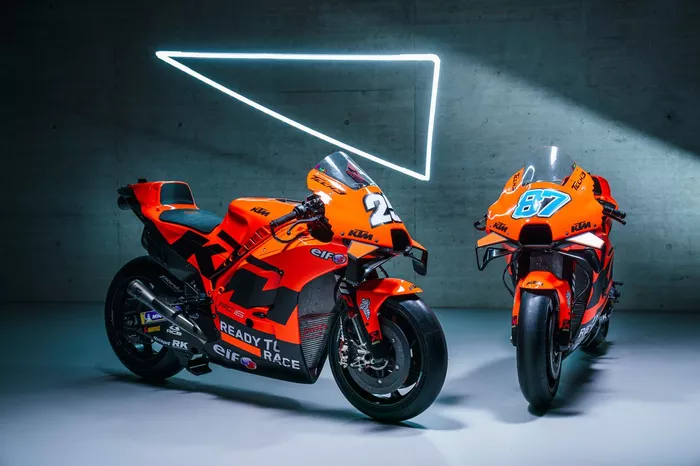 Les KTM de l'équipe Tech3 pour la saison 2022