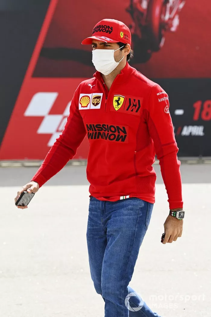 Carlos Sainz Jr., Ferrari