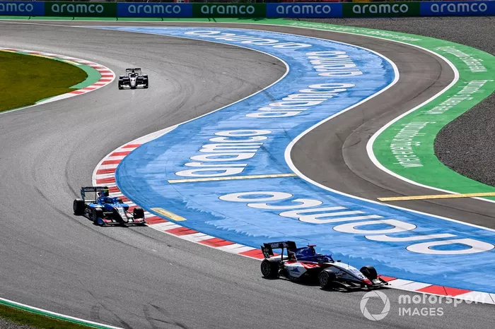 Reshad De Gerus, Charouz Racing System y Pierre-Louis Chovet, Jenzer Motorsport 