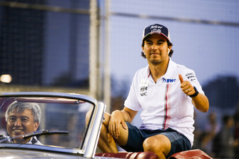 Sergio Perez, Racing Point Force India VJM1, on the drivers' parade