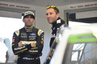 Aric Almirola, Stewart-Haas Racing, Ford Fusion Smithfield